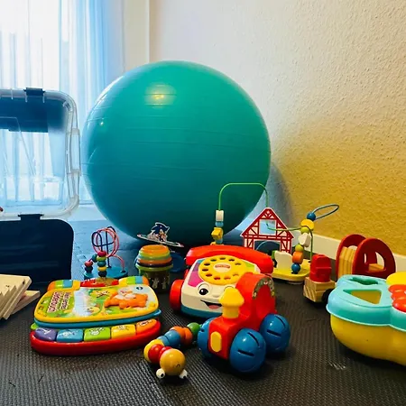 Golden Design Apartment, Zentral, Familie Und Business, 1000 Mbit Appartement *